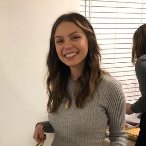 Meet your Posher, Danielle